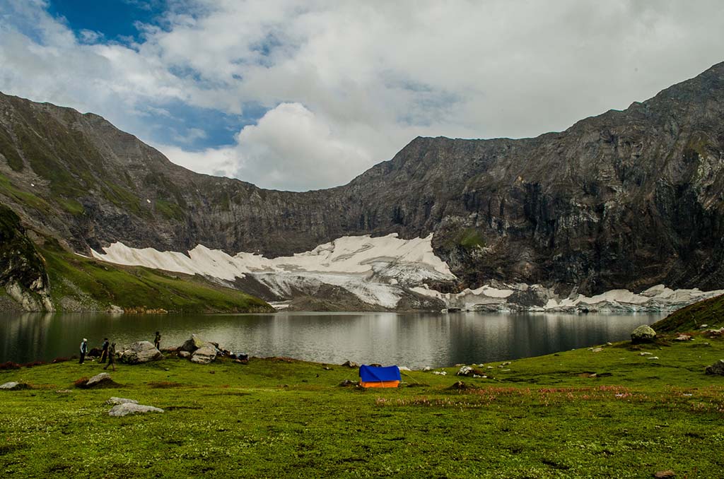 neelum-and-ratti-gali-4-days-2024-25-book-now