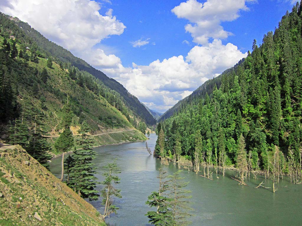 kashmir neelum valley tour