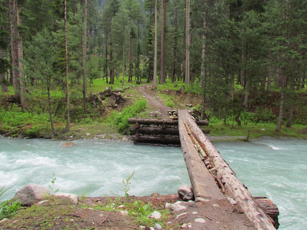 kumrat valley tour