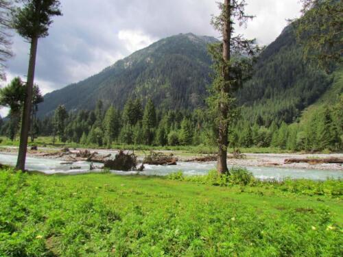 kumrat valley tour