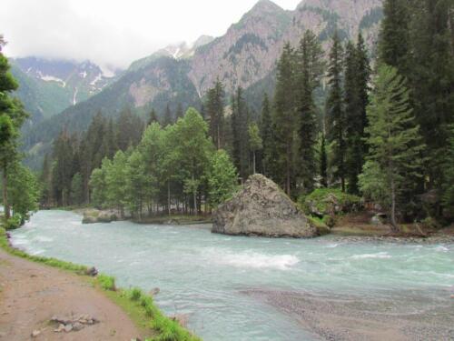 kumrat valley tour