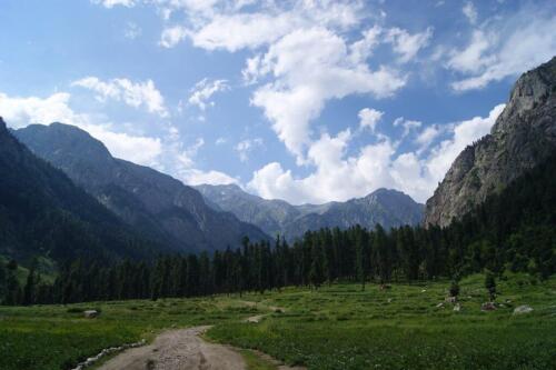 kumrat valley tour