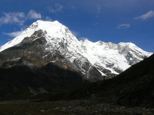 makalu base camp trek