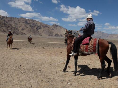 pamir highway tour